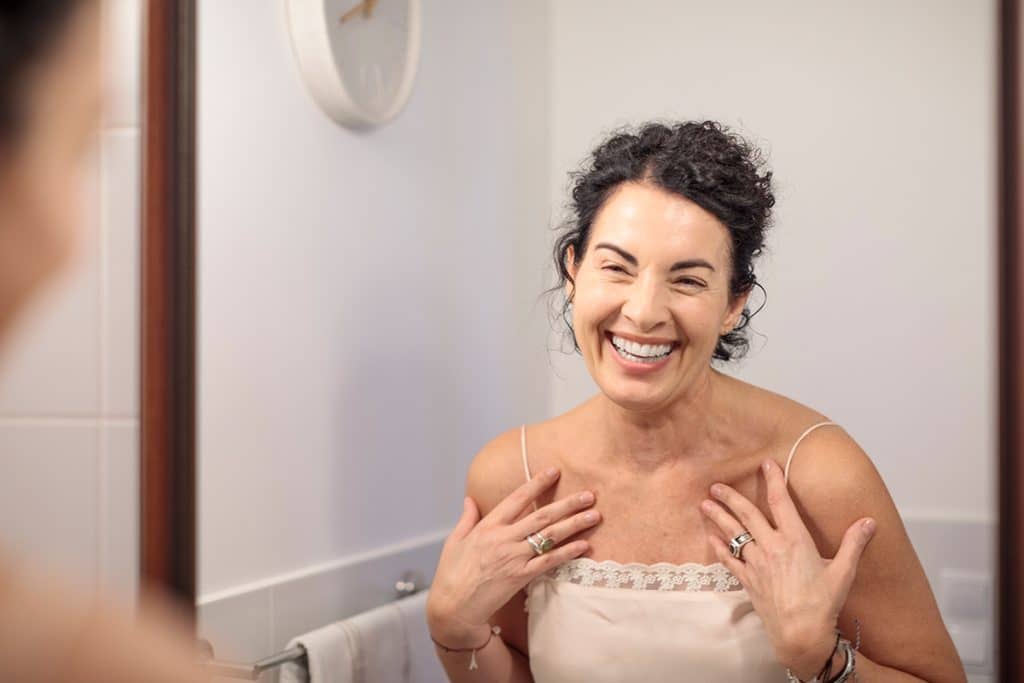 How Dental and Facial Aesthetics Work Together to Address Signs of Aging
